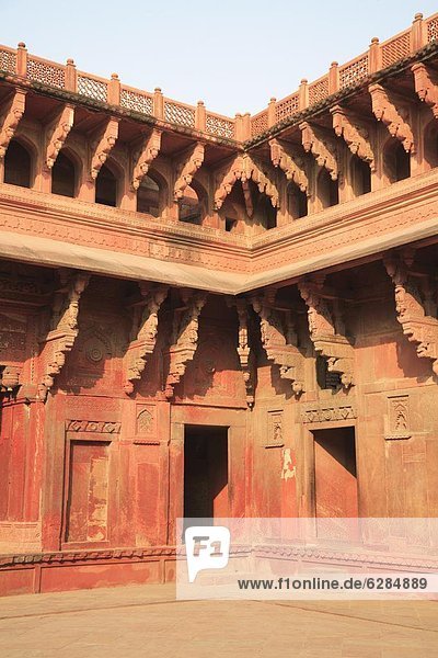 Interior of Agra Fort  UNESCO World Heritage Site  Agra  Uttar Pradesh  India  Asia