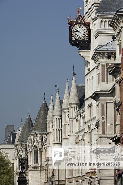 Die königlichen Gerichte der Justiz  London  England  Großbritannien  Europa