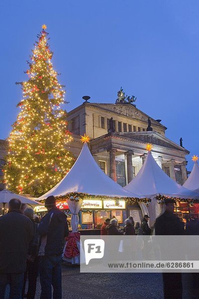 Gendarmen markt Christmas market and Konzert Haus  Berlin  Germany  Europe