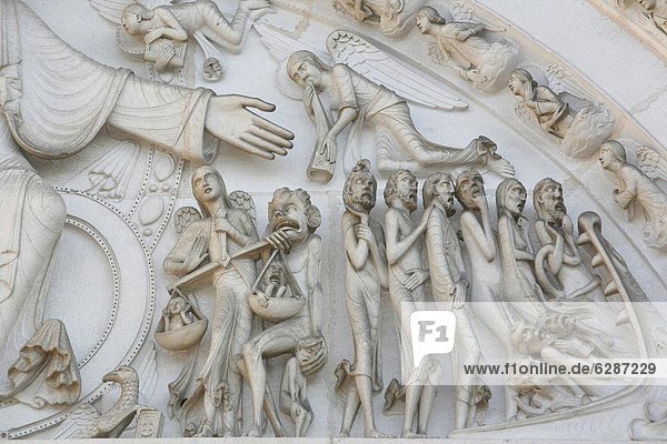 Detail  Details  Ausschnitt  Ausschnitte  Frankreich  Europa  Zeichnung  UNESCO-Welterbe  Basilika  Burgund  Gerichtsurteil