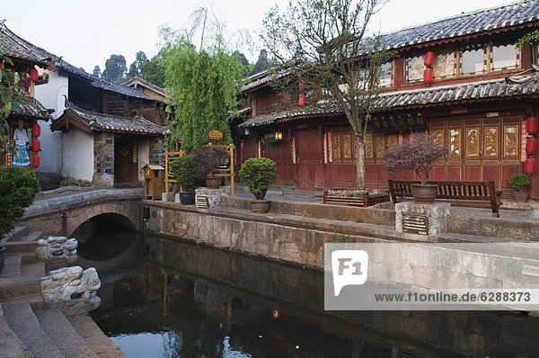 Flussufer  Ufer  Tradition  Stadt  Architektur  China  UNESCO-Welterbe  Asien  Lijiang  alt