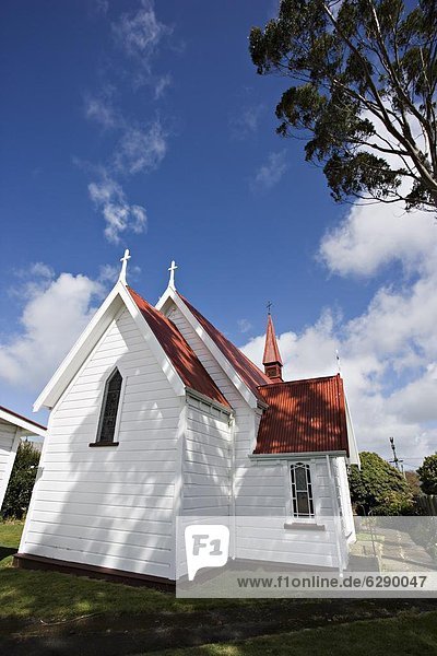 Dach  Tradition  Kirche  Pazifischer Ozean  Pazifik  Stiller Ozean  Großer Ozean  gewellt  neuseeländische Nordinsel  Eisen  Neuseeland