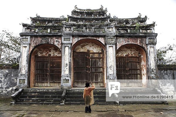Frau  Fotografie  nehmen  Eingang  Südostasien  Vietnam  Asien