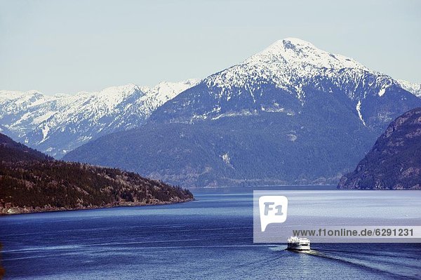 Landschaftlich schön  landschaftlich reizvoll  Himmel  Meer  Nordamerika  Bundesstraße  British Columbia  Kanada
