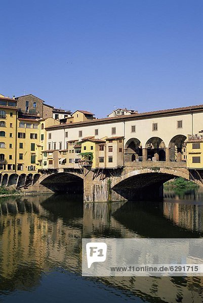 Wasser Europa Fluss Spiegelung Arno UNESCO-Welterbe Florenz Italien Toskana