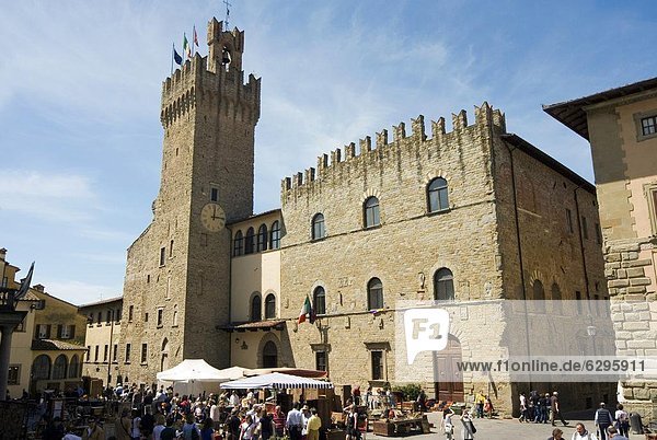 Europa Platz Arezzo Italien Rathausturm Toskana