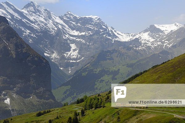 Europa  Richtung  Westalpen  Berner Oberland  Scheidegg  Schweiz  Zug