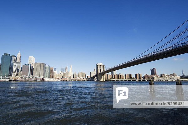 Vereinigte Staaten von Amerika  USA  New York City  Brücke  Fähre  Nordamerika  landen  Brooklyn  East River