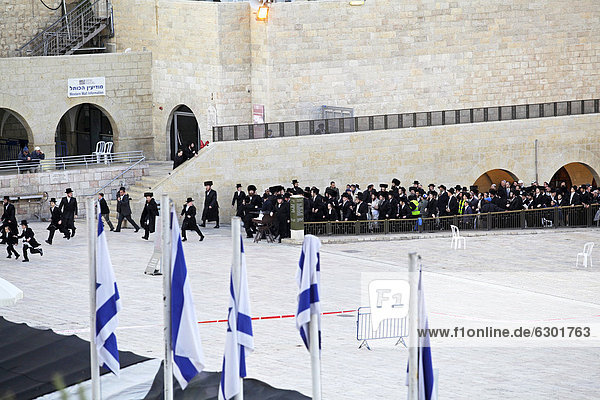 Bombenalarm an der Klagemauer in Jerusalem Yerushalayim Israel Naher Osten