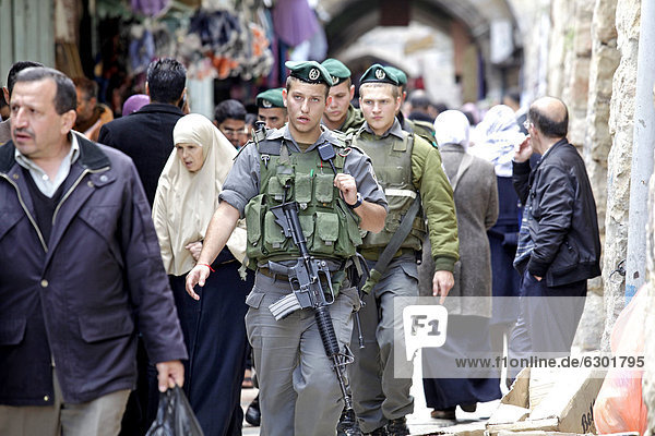 Jerusalem Hauptstadt Freitag Soldat gute Nachricht gute Nachrichten Naher Osten Israel Prozession