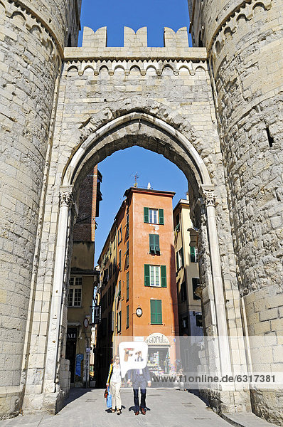 Stadttor Porta di Vacca zur Altstadt von Genua  Ligurien  Italien  Europa