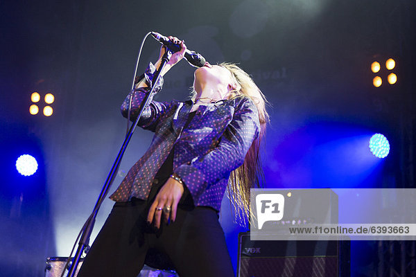 'Singer Alison Mosshart of the Anglo-American rock band ''The Kills'' performing live at Luzernersaal of the KKL during the Blue Balls Festival  Lucerne  Switzerland  Europe'