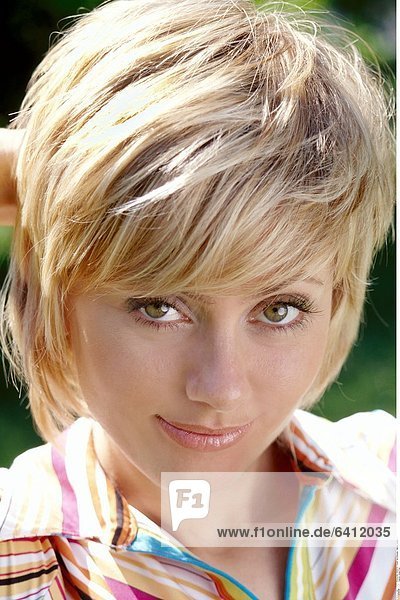 Junge Frau
