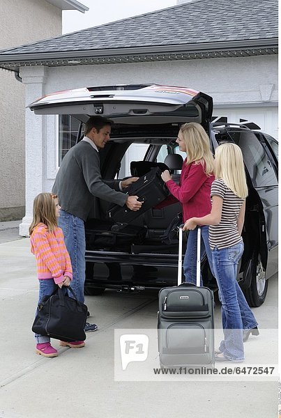 Familienausflug *** Local Caption ***