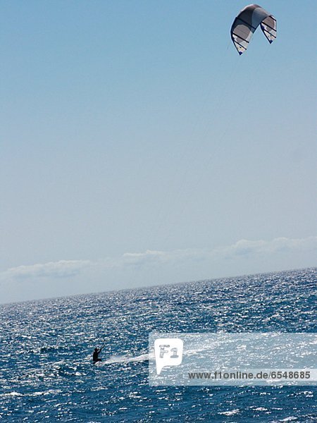 Kitesurfen  Mann  Ansicht