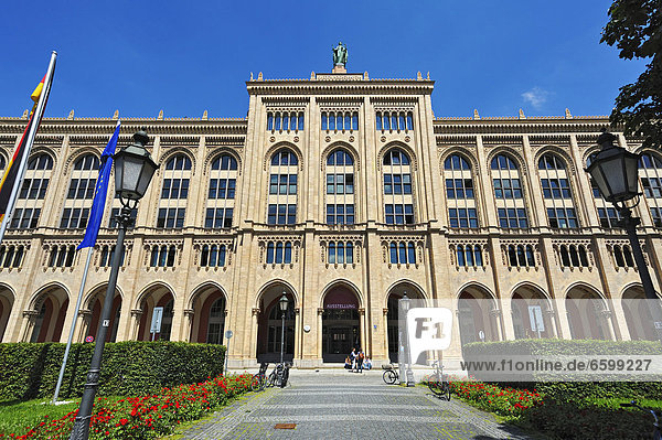 Gebäude der Regierung von Oberbayern  Maximilianstraße  München  Bayern  Deutschland  Europa