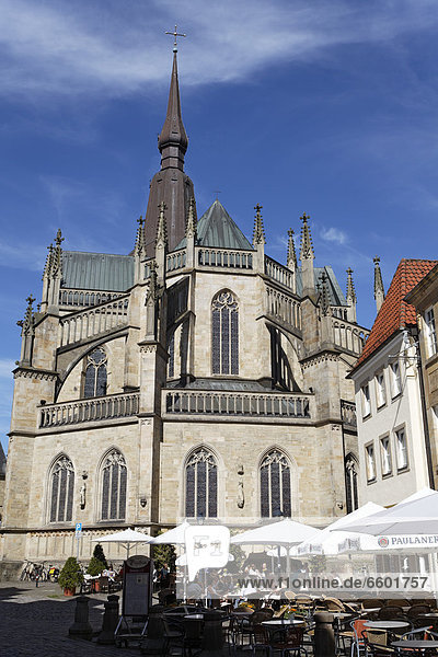 Marktplatz square with St. Mary's Church  historic town centre  Osnabrueck  Lower Saxony  Germany  Europe