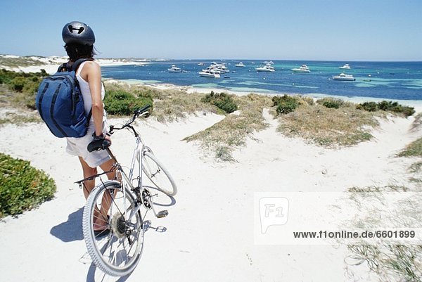 stehend  Strand  Tourist  Fahrrad  Rad