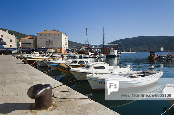 Boats in the harbour of the town of Cres  Cres Island  Adriatic Sea  Kvarner Gulf  Croatia  Europe