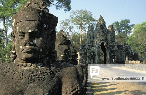 Stein  Statue  Angkor  Südtor