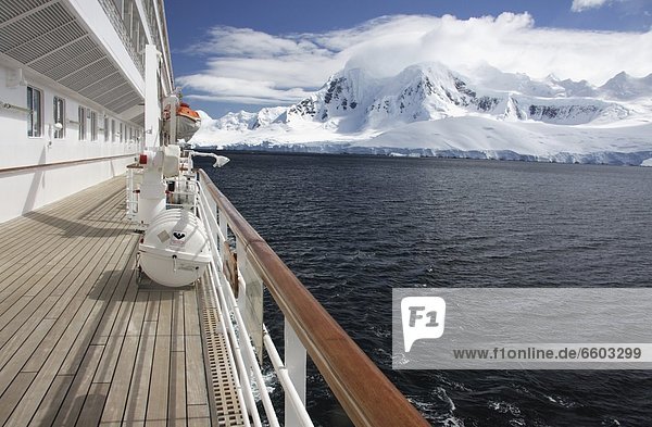 Schiff  Ansicht  Terrasse  Kreuzfahrtschiff  Antarktis