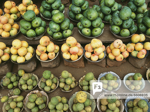 Haufen  Zitrone  verkaufen  Mango  Markt