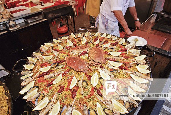 Mittagspause  Pause  kochen  groß  großes  großer  große  großen  Paella