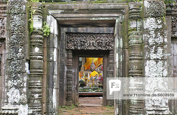 Wat Phu Khumer Temple.