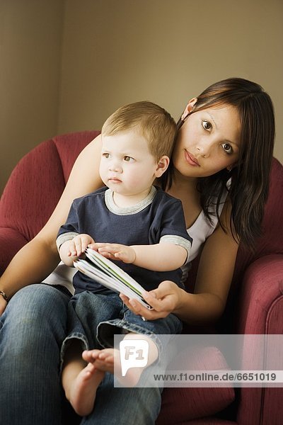 sitzend Junge - Person Mutter - Mensch
