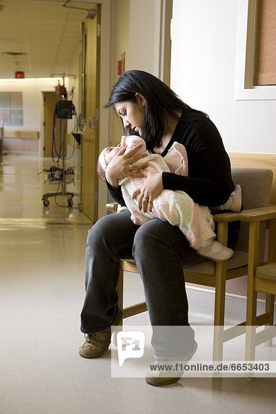 Krankenhaus  jung  Mutter - Mensch