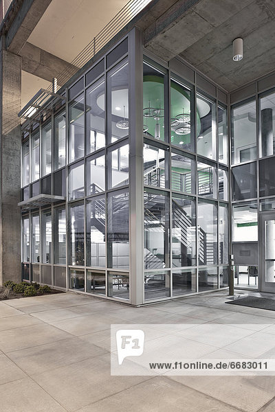 Glas  Gebäude  frontal  Büro