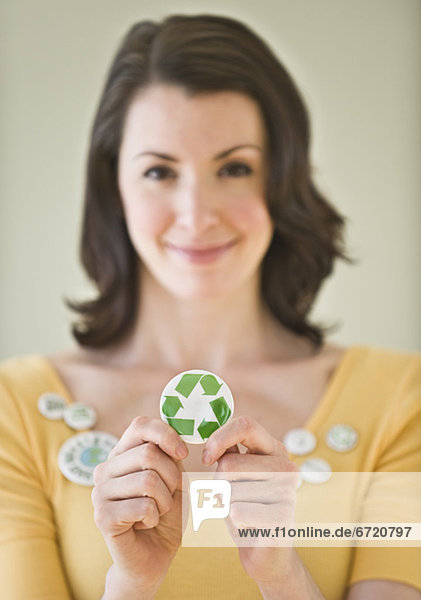Frau  Symbol  Recycling  halten