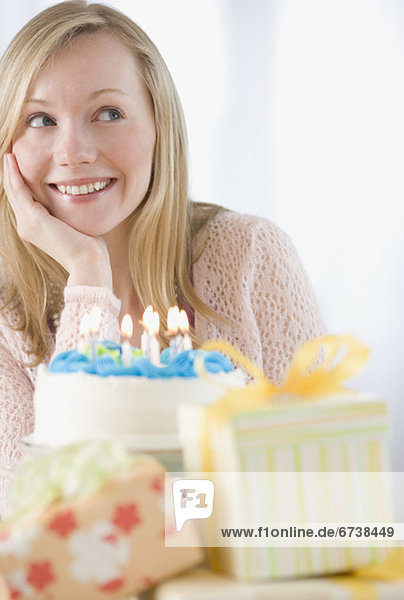 Geschenk  Frau  Geburtstag  Kuchen