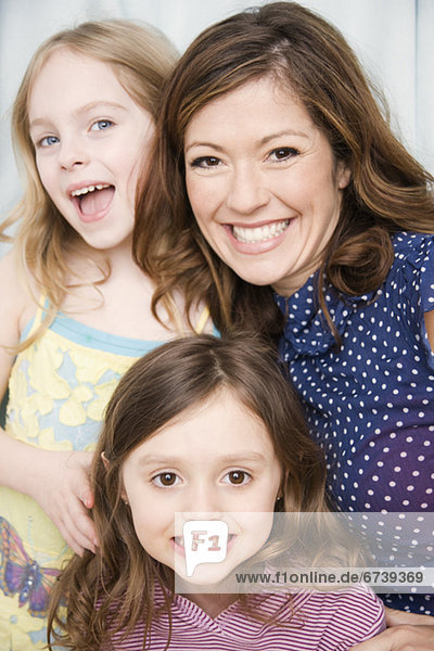 Porträt von Mutter und Töchter