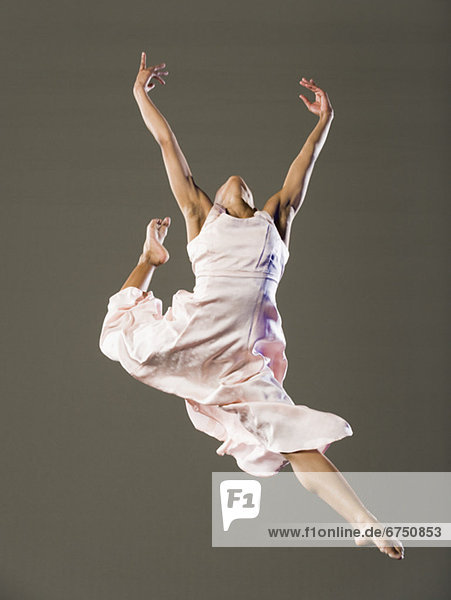 Tänzer  springen  Ballett