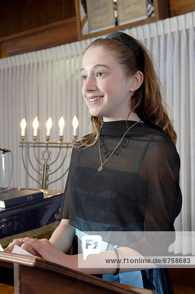 jung  Mädchen  Manitoba  Synagoge  Winnipeg