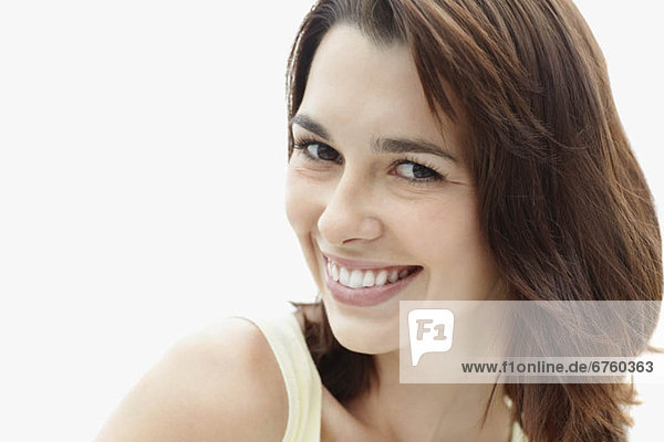 Lächelnde Frau brunette