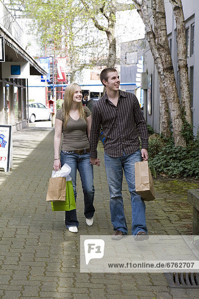 Couple Shopping  Granville Island  Vancouver  British Columbia