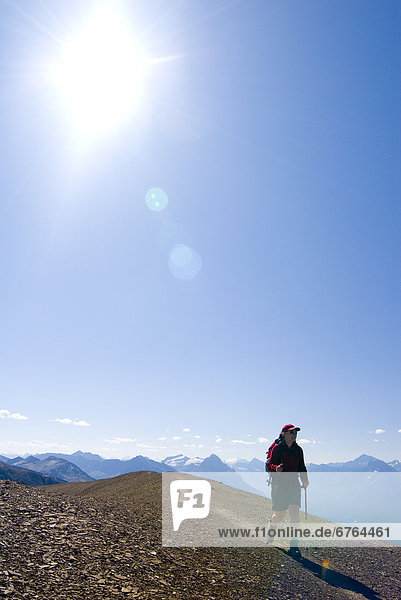 Skyline  Skylines  Frau  folgen  wandern  Jasper Nationalpark  Alberta