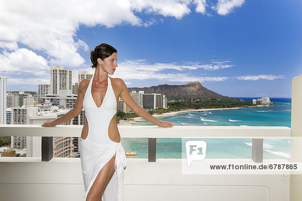 Frau  Schönheit  Strand  Balkon  Hotel  Ignoranz  Diamant  Hawaii  Oahu  Waikiki