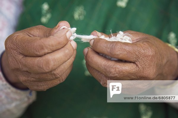 Woman'S Hands Spinning Wool  Pokhara  Nepal
