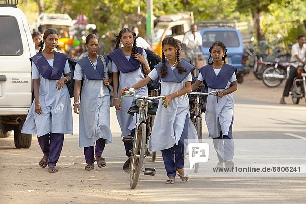 Girls In Uniform Walking Down The Street Together  Sathyamangalam  Tamil Nadu  India