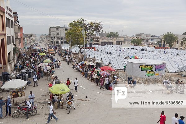 Mensch  Menschen  Straße  Zelt  Hütte  Ansicht  vorübergehend  Erdbeben  Haiti