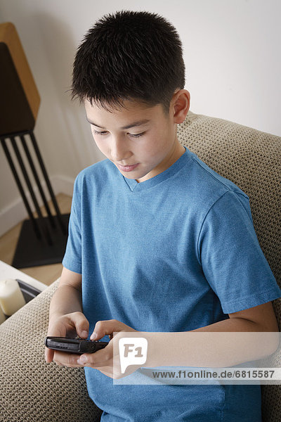 Handy benutzen Junge - Person Kurznachricht 10-11 Jahre 10 bis 11 Jahre