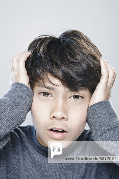 Portrait  Junge - Person  Streß  12-13 Jahre  12 bis 13 Jahre