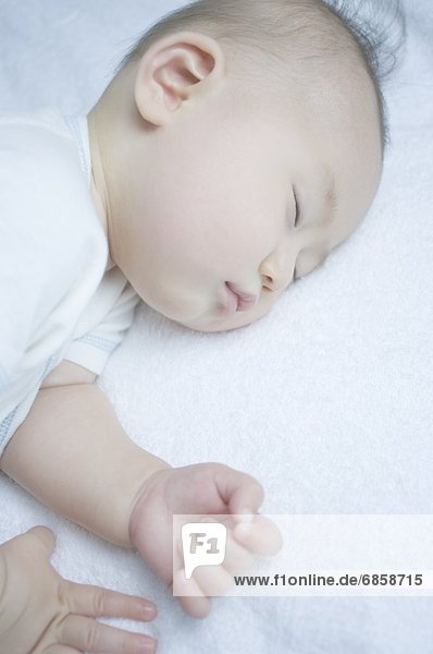 Junge - Person  schlafen  Baby