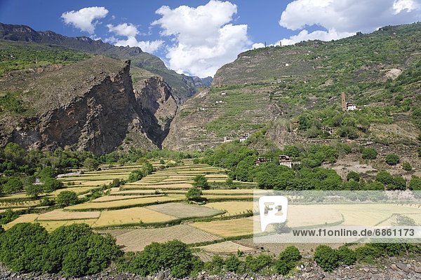 Berg  Dorf  Seitenansicht  China  Nestbau  Tibet  Sichuan