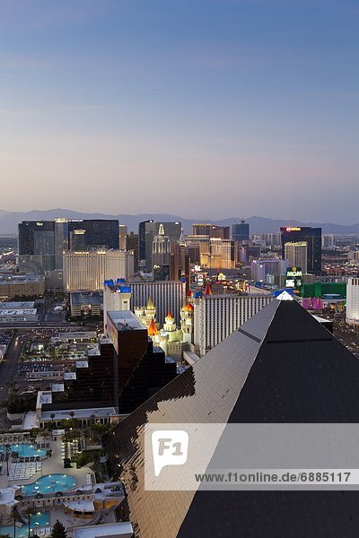 Vereinigte Staaten von Amerika  USA  Nordamerika  Nevada  Ansicht  Erhöhte Ansicht  Aufsicht  Casino  heben  Las Vegas