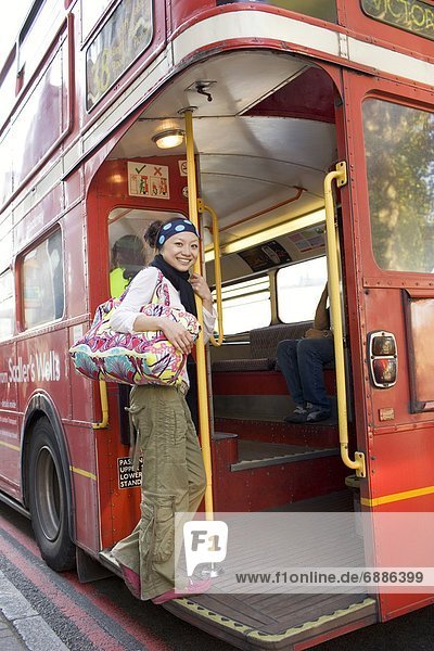 Frau  nehmen  London  Hauptstadt  Omnibus  jung