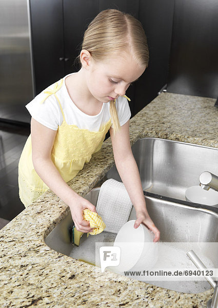 Mädchen Abwasch